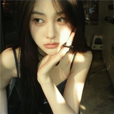 夫人的乖巧都是装的